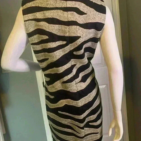 Michael Kors sleeveless 100% linen print zebra dress size 8 Black Beige. #301 - Picture 9 of 12